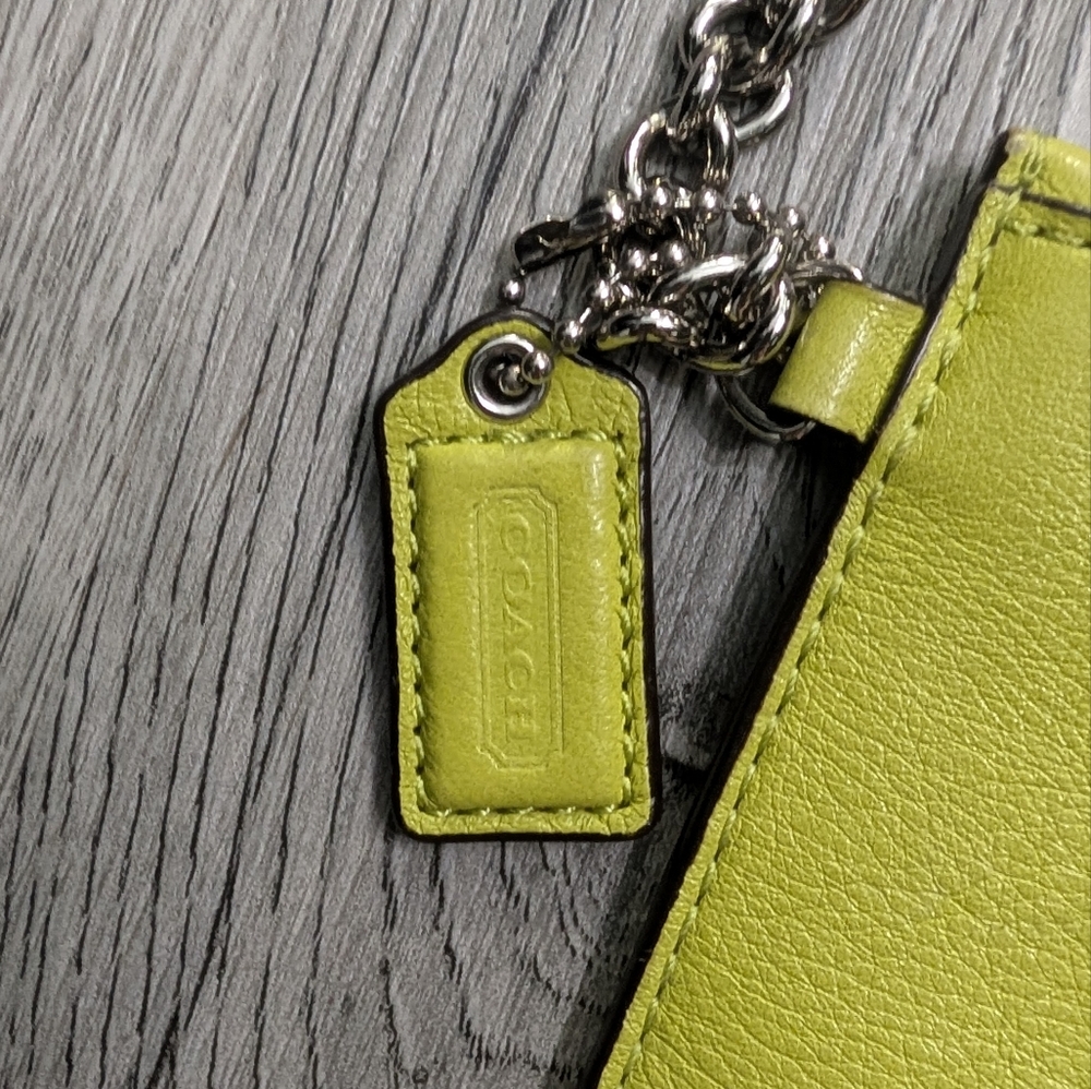 Coach Chartreuse Green Leather Chain Wristlet Clutch Y2K Brat Indie Sleaze Lime - Picture 4 of 11